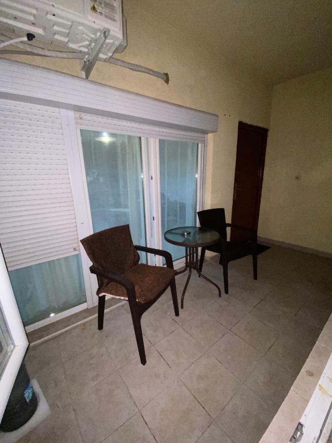 Gold Luxury Apartment كومانوفو المظهر الخارجي الصورة